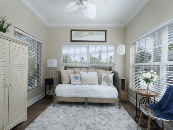 Bradenton Vacation Condo Two Bedroom Walk to Beach